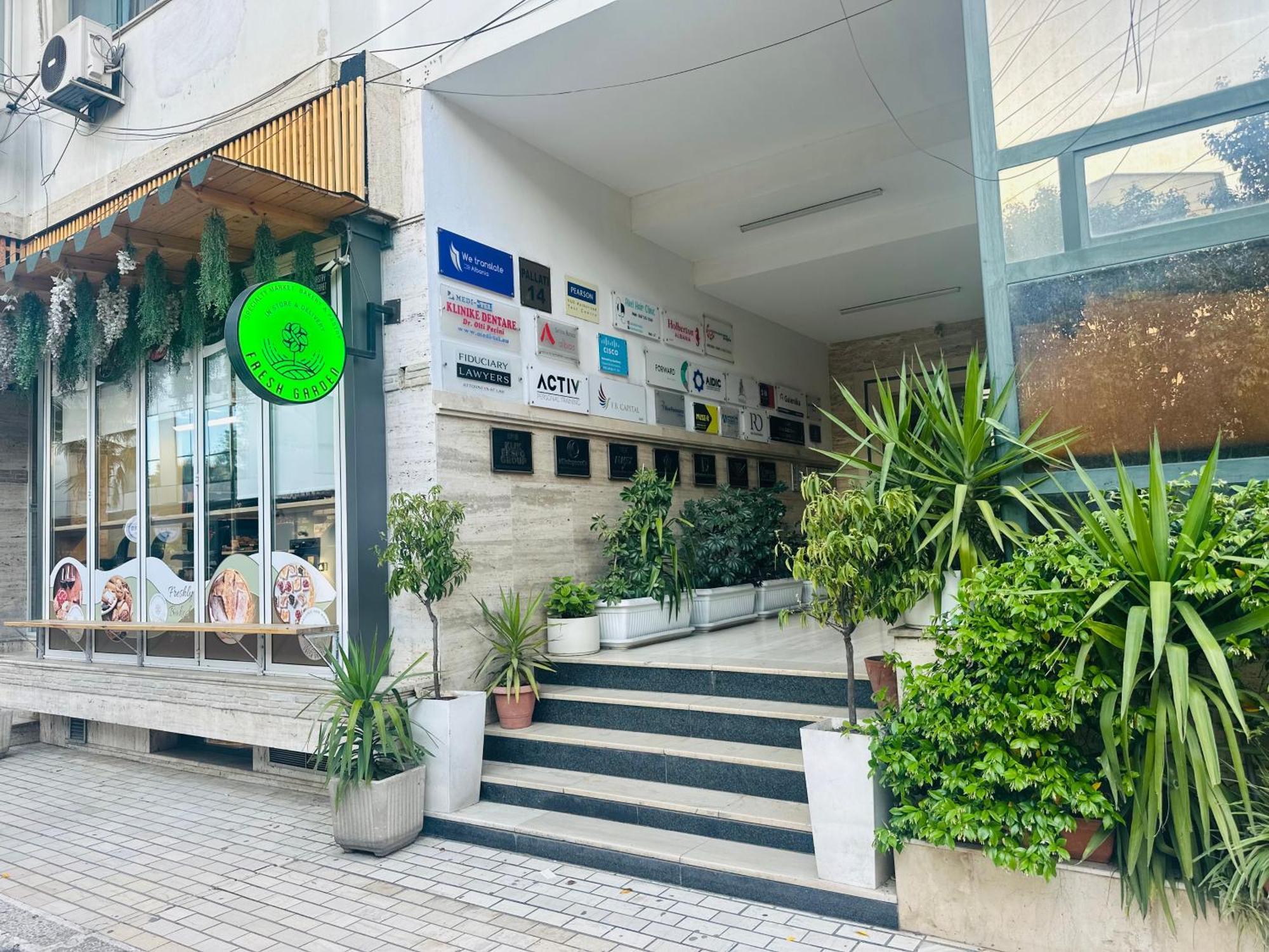 Amo Tower Tirana Center Apartment Exterior photo
